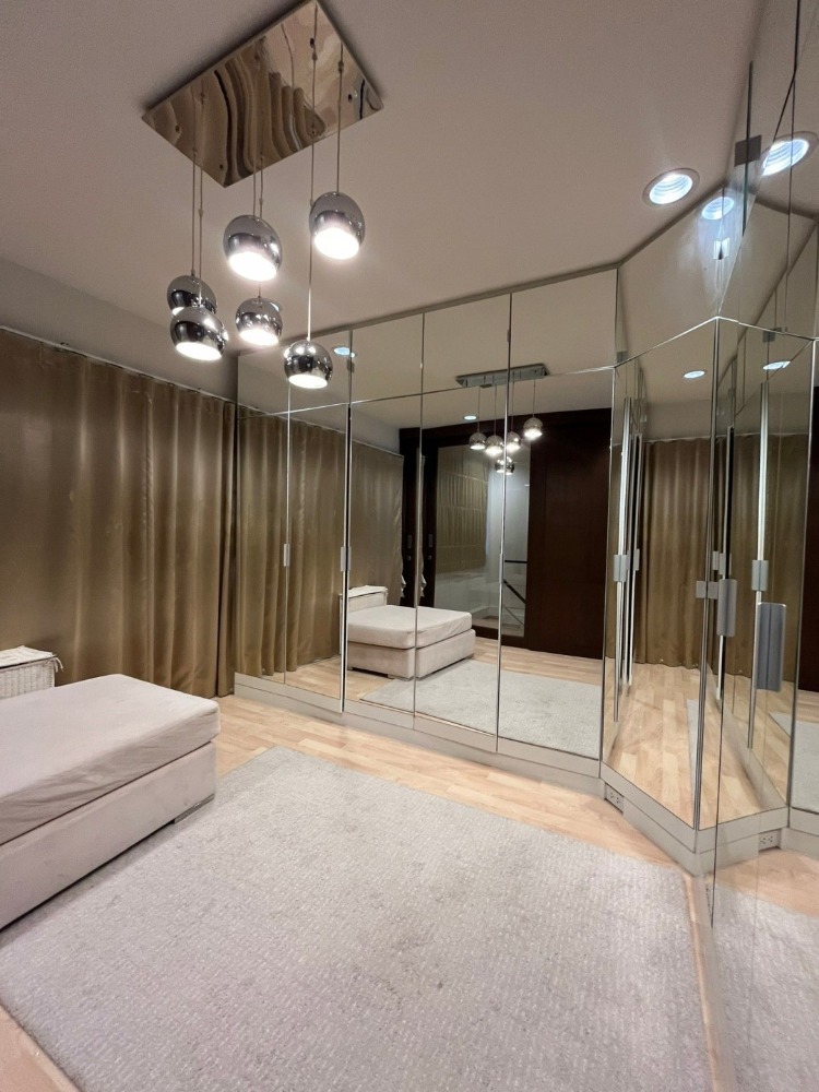 For RentTownhomePattanakan, Srinakarin : For rent: Noble Cube Village, Phatthanakan