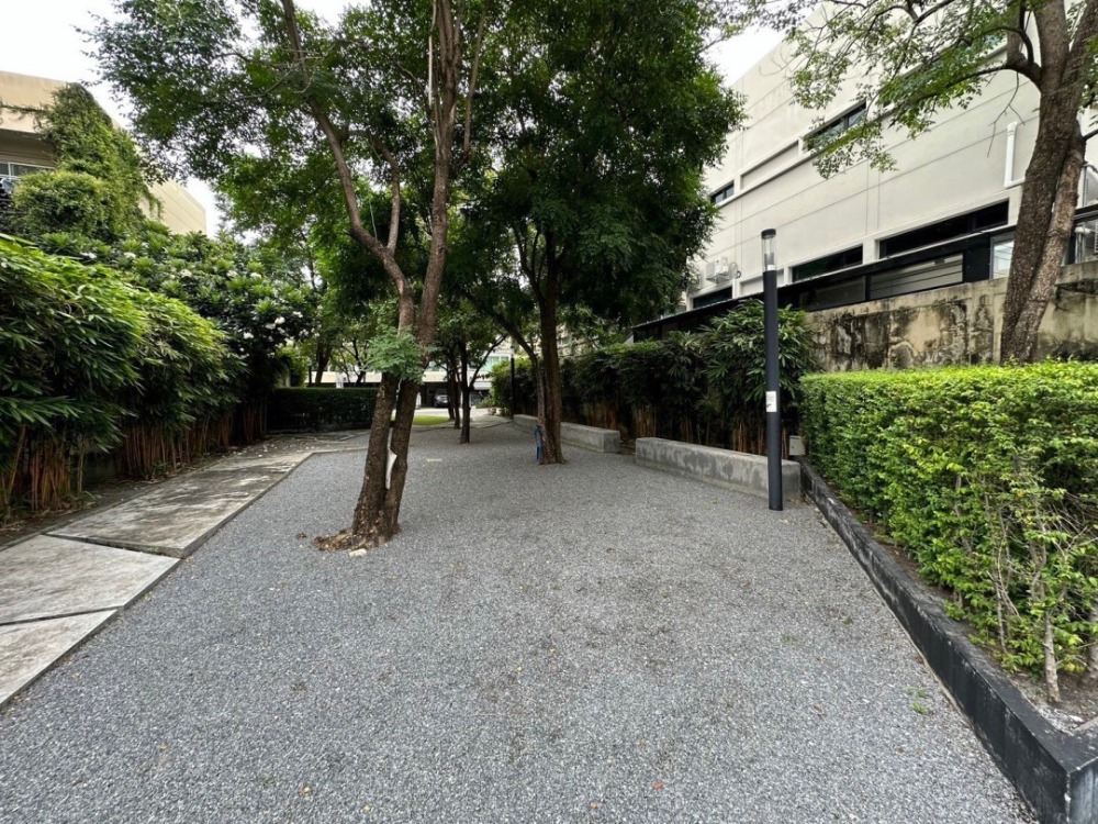 For RentTownhomePattanakan, Srinakarin : For rent: Noble Cube Village, Phatthanakan