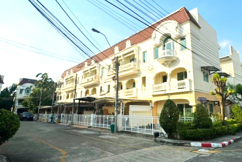 For RentTownhomeBang kae, Phetkasem : Townhome For Rent The Metro Sathorn-Kanlapaphruek