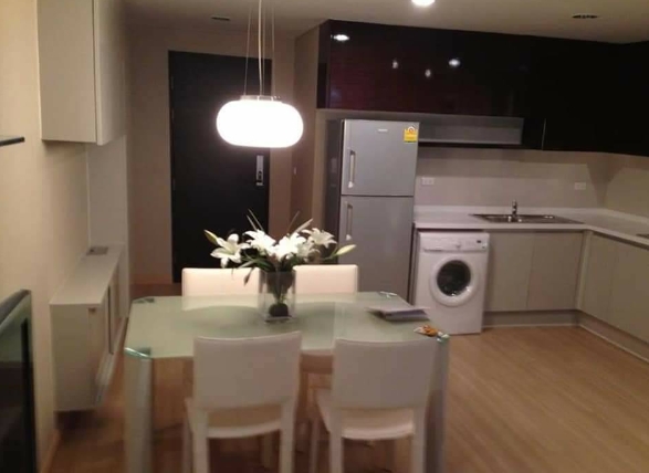 For SaleCondoRatchathewi,Phayathai : Address Pathumwan 69 sq.m. Eng 中 日 Please add LINE ID @806qphgn o8415o5483