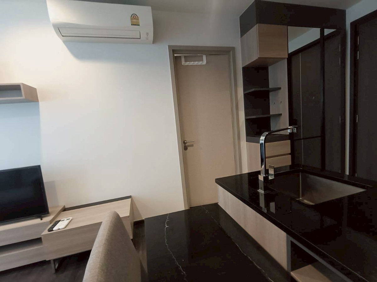 For RentCondoRama9, Petchburi, RCA : The Line Asoke Ratchada Condo for rent, Asoke Ratchada location.