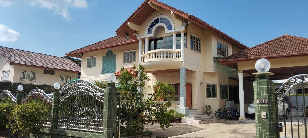 For SaleHouseNawamin, Ramindra : 2-story detached house for sale, Phatsari Village, Phutthamonthon Sai 2 Road, size 196 sq m, 4 bedrooms, 5 bathrooms.