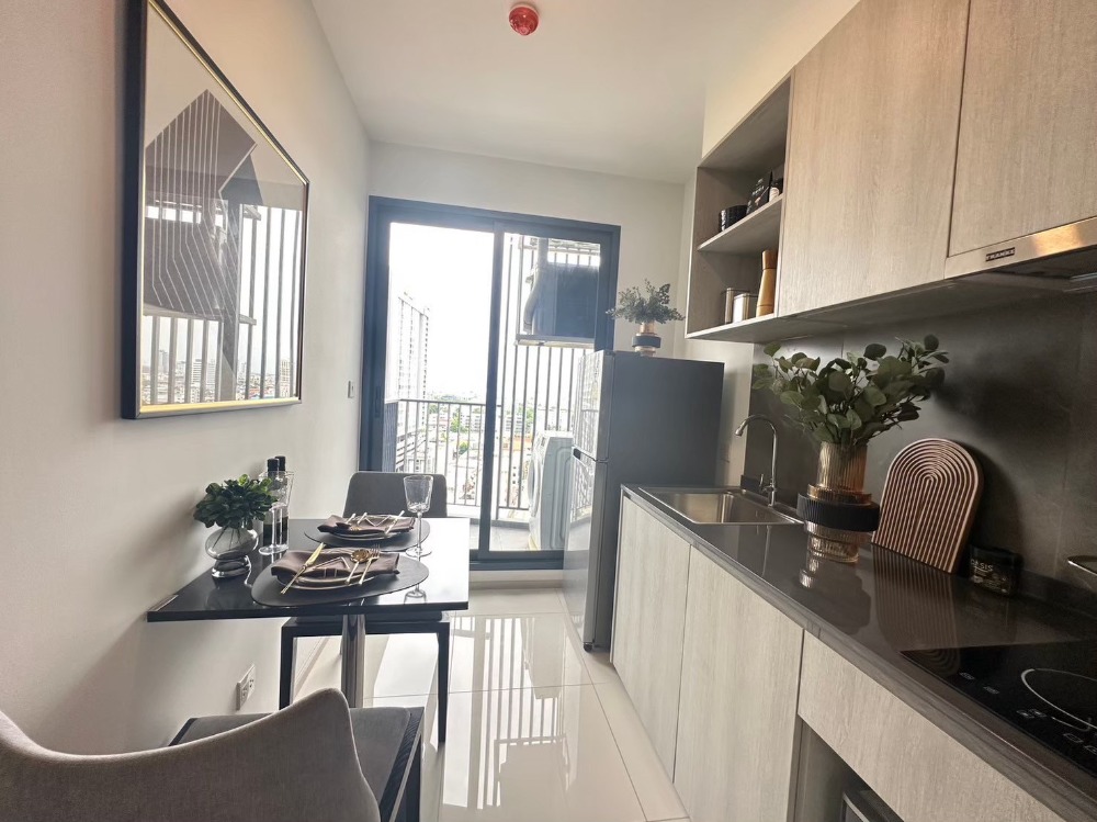 For SaleCondoRama9, Petchburi, RCA : 🔥𝐒𝐔𝐏𝐄𝐑 𝐃𝐄𝐀𝐋🔥𝑻𝒉𝒆 𝑻𝒓𝒆𝒆 𝑷𝒂𝒕𝒕𝒂𝒏𝒂𝒌𝒂𝒓𝒏 - 𝑬𝒌𝒌𝒂𝒎𝒂𝒊 𝟏 bedroom, 𝟑𝟏 sq.m., reduced by millions, starting at 𝟯.𝟬𝟵 million* Call 📱 𝟎𝟔𝟐-𝟓𝟐𝟔-𝟔𝟓𝟗𝟎