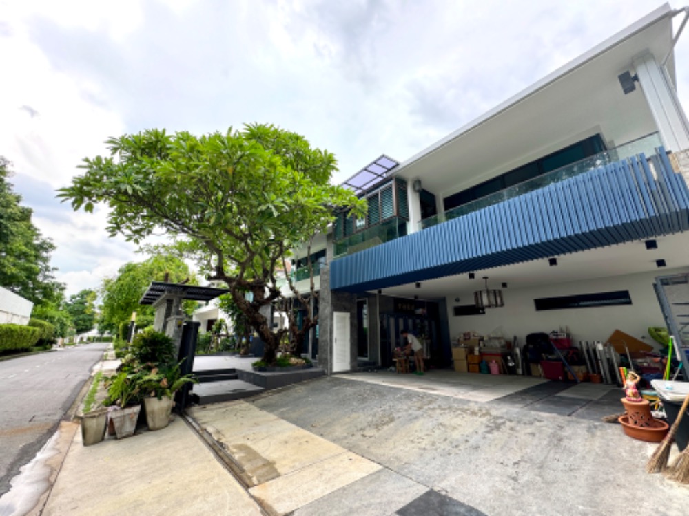 For SaleHouseKaset Nawamin,Ladplakao : House for sale, Ladawan Kaset-Nawamin, Soi Lat Pla Khao, Ladawan Kaset-Nawamin.