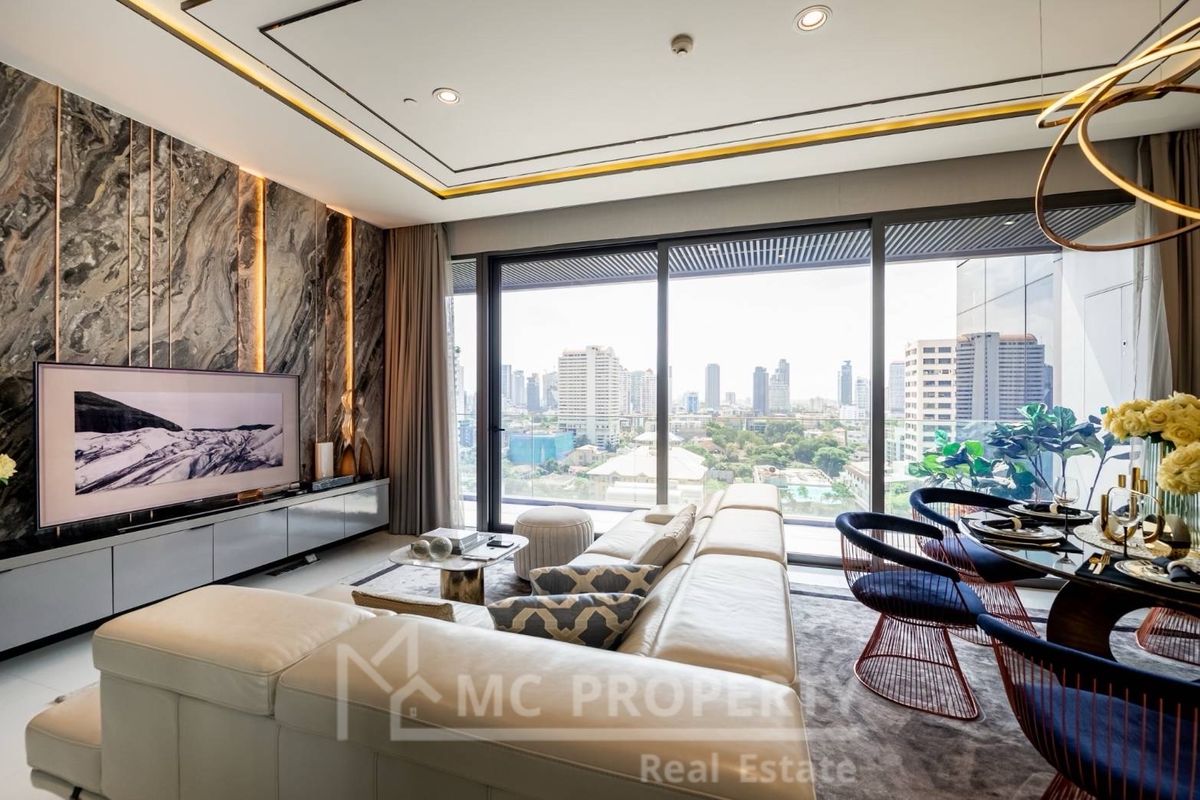 ให้เช่าคอนโดสุขุมวิท อโศก ทองหล่อ : Vittorio 2bedroom 141sqm for rent only 150,000 per month please contact 0816878954