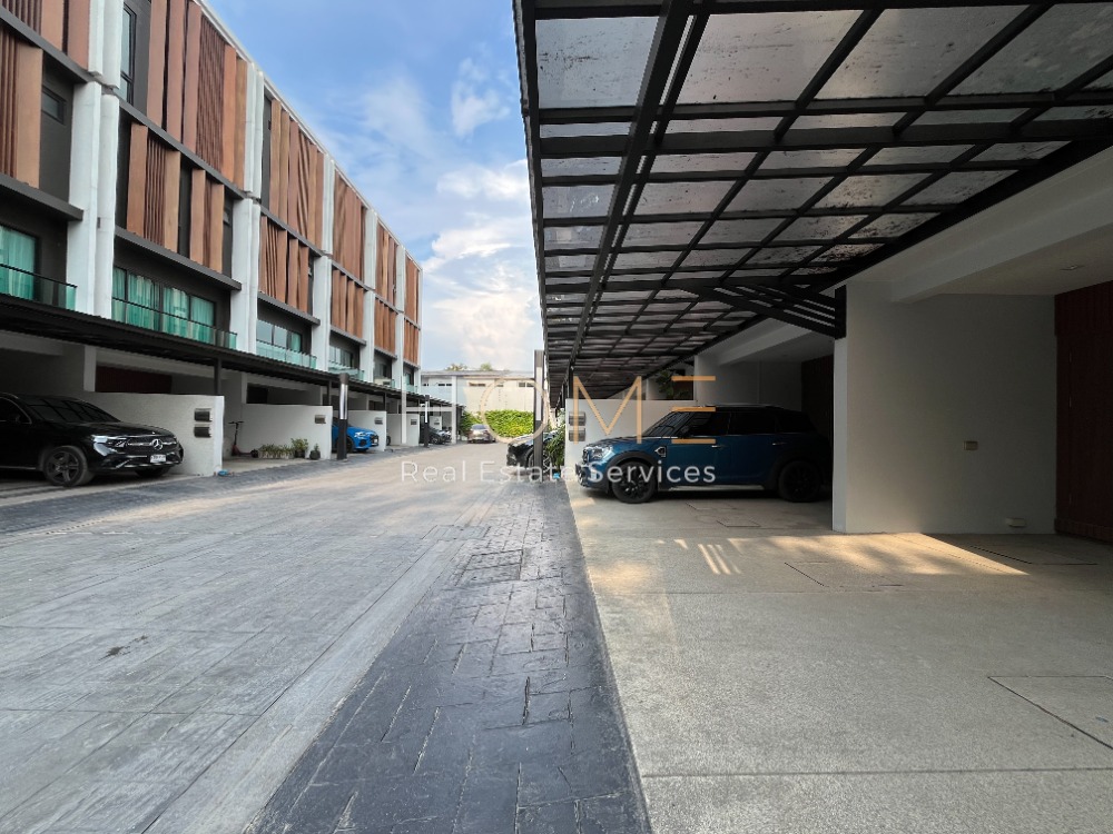 ขายทาวน์โฮมโชคชัย4 ลาดพร้าว71 : ทาวน์โฮม ออเธน ลาดพร้าว - นาคนิวาส / 6 ห้องนอน (ขาย), Authen Ladprao - Nakniwat / Townhome 6 Bedrooms (FOR SALE) TPM158