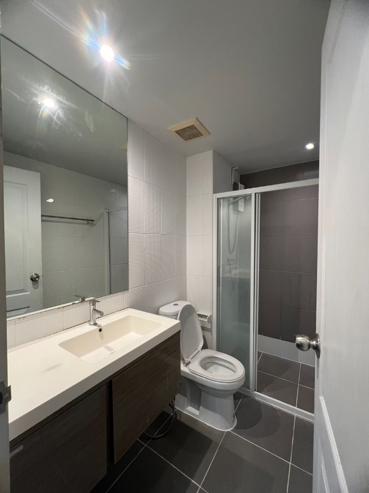 ให้เช่าคอนโดแจ้งวัฒนะ เมืองทอง : ให้เช่าคอนโด บี แคมปัส ประชาชื่น (B CAMPUS PRACHACHUEN) แยกพงษ์เพชร มีเครื่องซักผ้า ห้องสวย