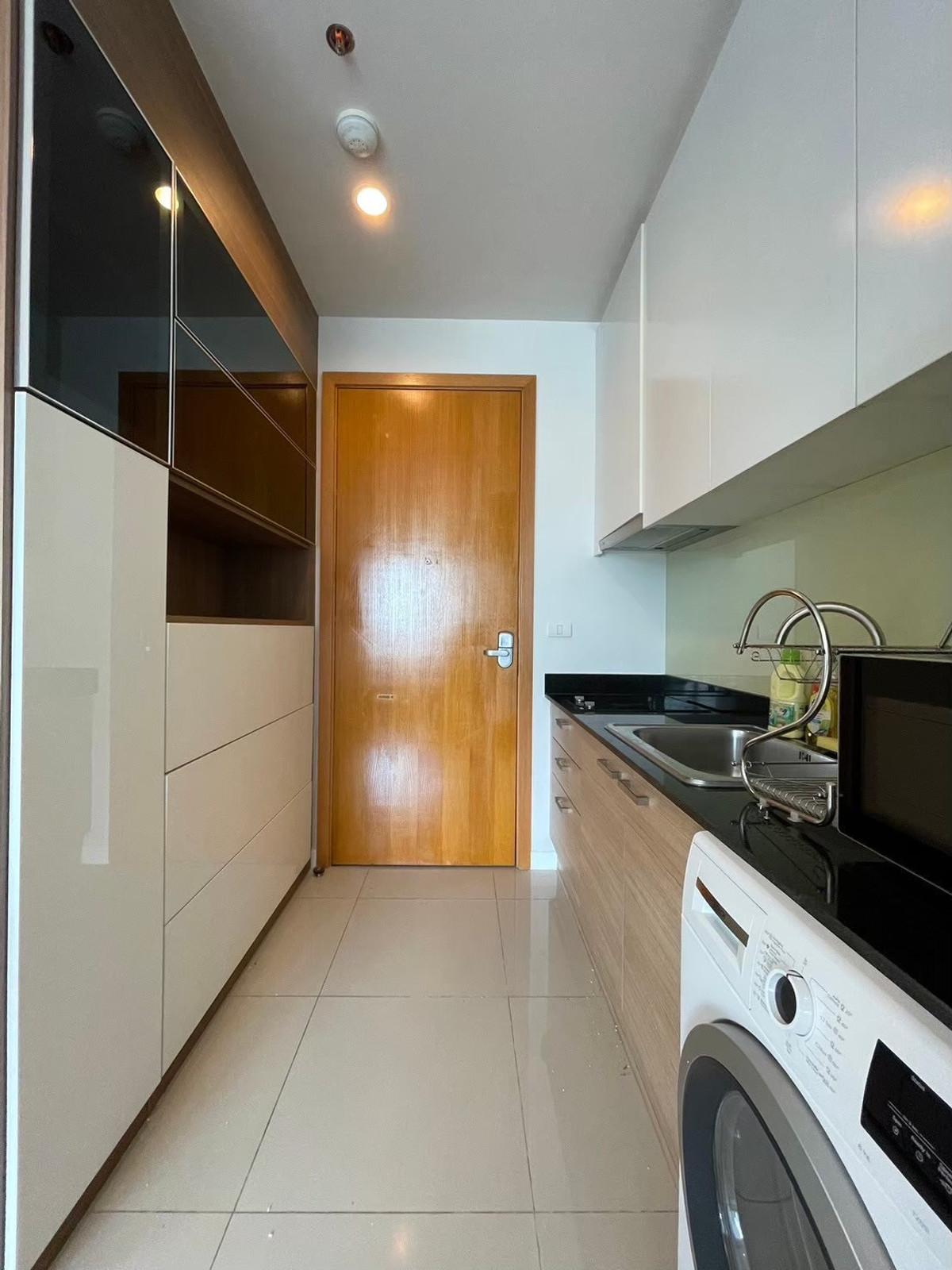 ให้เช่าคอนโดพระราม 9 เพชรบุรีตัดใหม่ RCA : ✨📣ให้เช่าคอนโด 1 ห้องนอน เซอร์เคิล คอนโดมิเนียม - ถนนเพชรบุรี ใกล้รถไฟฟ้า และห้างสรรพสินค้า