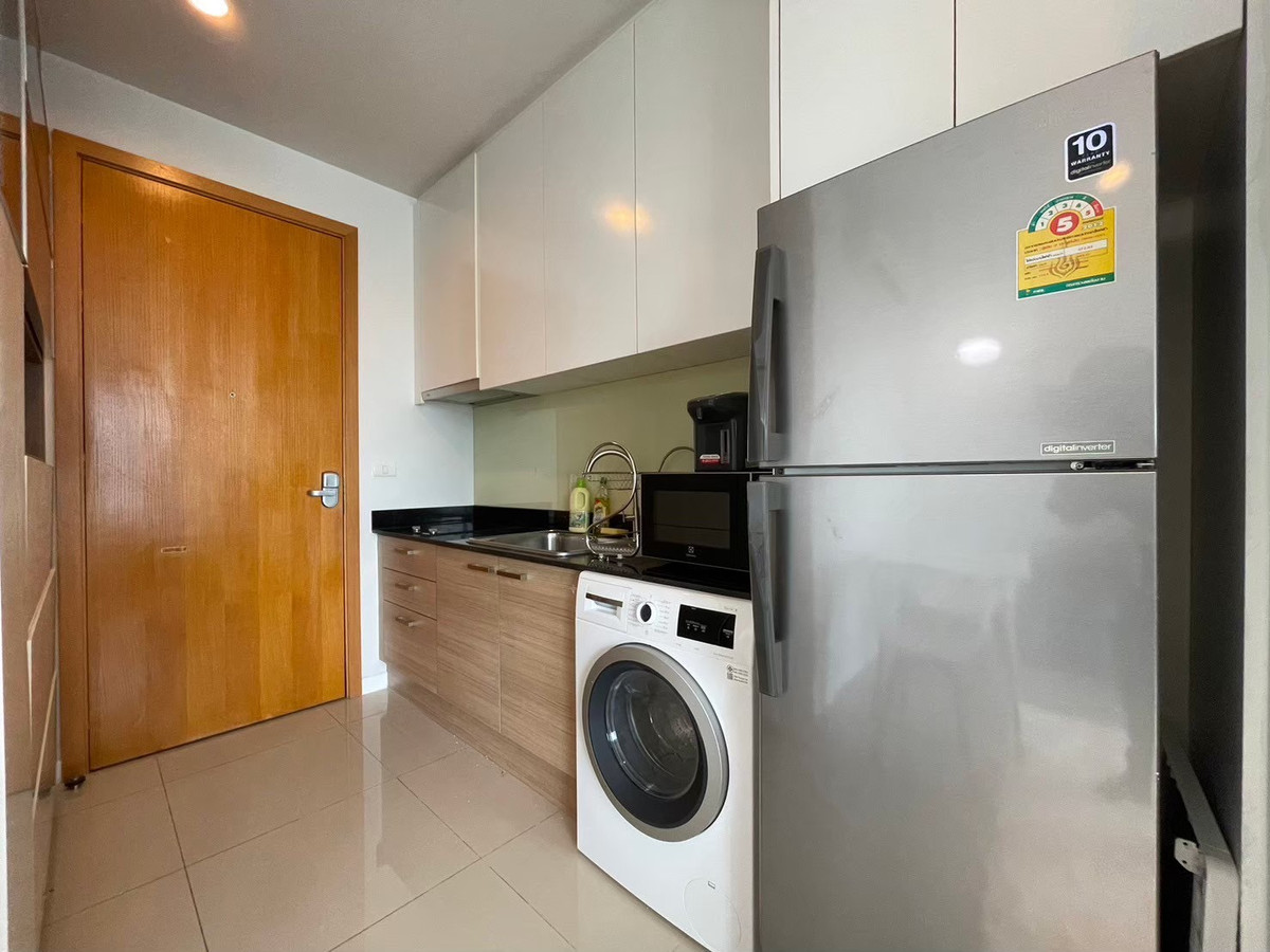 ให้เช่าคอนโดพระราม 9 เพชรบุรีตัดใหม่ RCA : ✨📣ให้เช่าคอนโด 1 ห้องนอน เซอร์เคิล คอนโดมิเนียม - ถนนเพชรบุรี ใกล้รถไฟฟ้า และห้างสรรพสินค้า