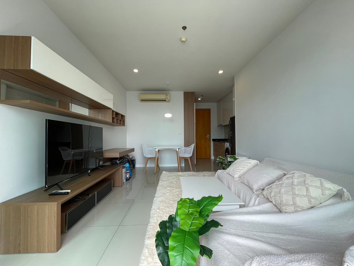 ให้เช่าคอนโดพระราม 9 เพชรบุรีตัดใหม่ RCA : ✨📣ให้เช่าคอนโด 1 ห้องนอน เซอร์เคิล คอนโดมิเนียม - ถนนเพชรบุรี ใกล้รถไฟฟ้า และห้างสรรพสินค้า