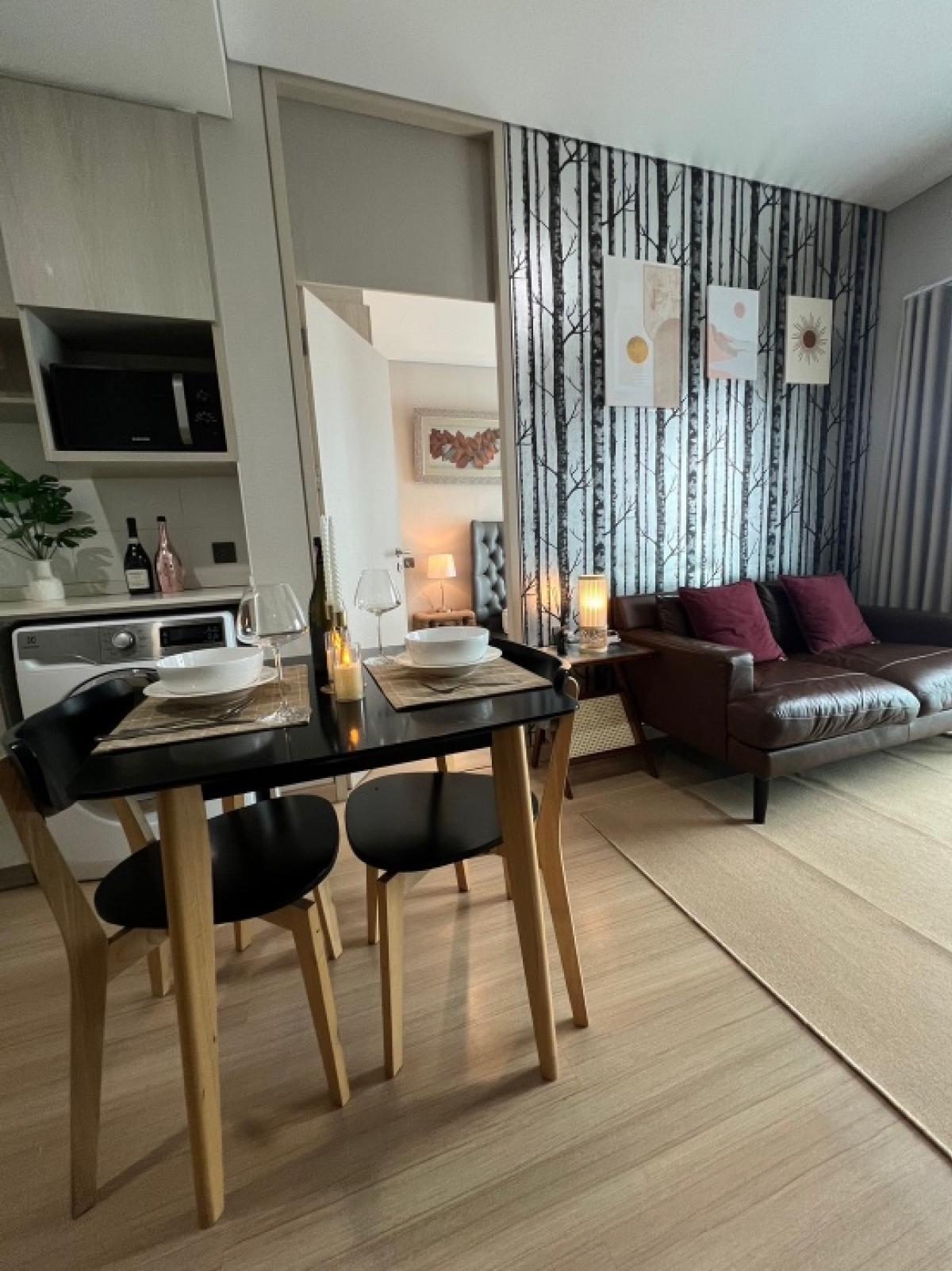 For SaleCondoRatchathewi,Phayathai : Condo for sale, Suite Din Daeng - Ratchaprarop, room ready to move in, next to the main road, in the heart of the city, 1 bedroom, size 28 sq m., complete with electrical appliances. Free transfer day expenses, beautiful room, good view, convenient travel