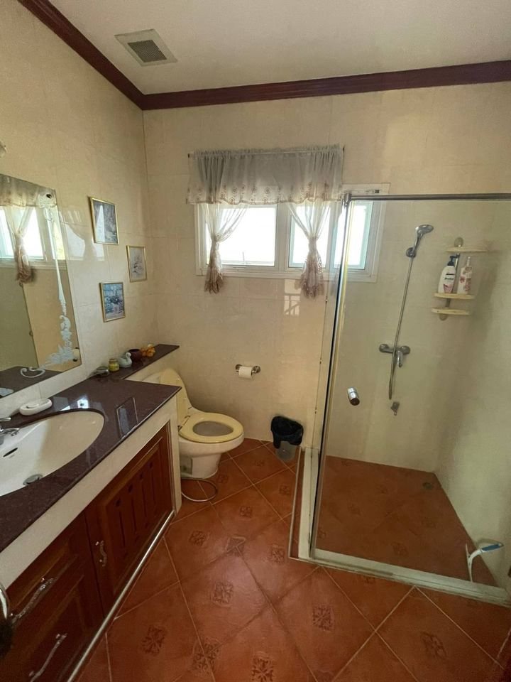 For SaleHouseMin Buri, Romklao : For sale: 2-story detached house, area 362 sq m, Krisada Nakhon Village 25, Pracha Ruamjai Road 31, Sai Kong Din, Khlong Sam Wa District, Bangkok Province.