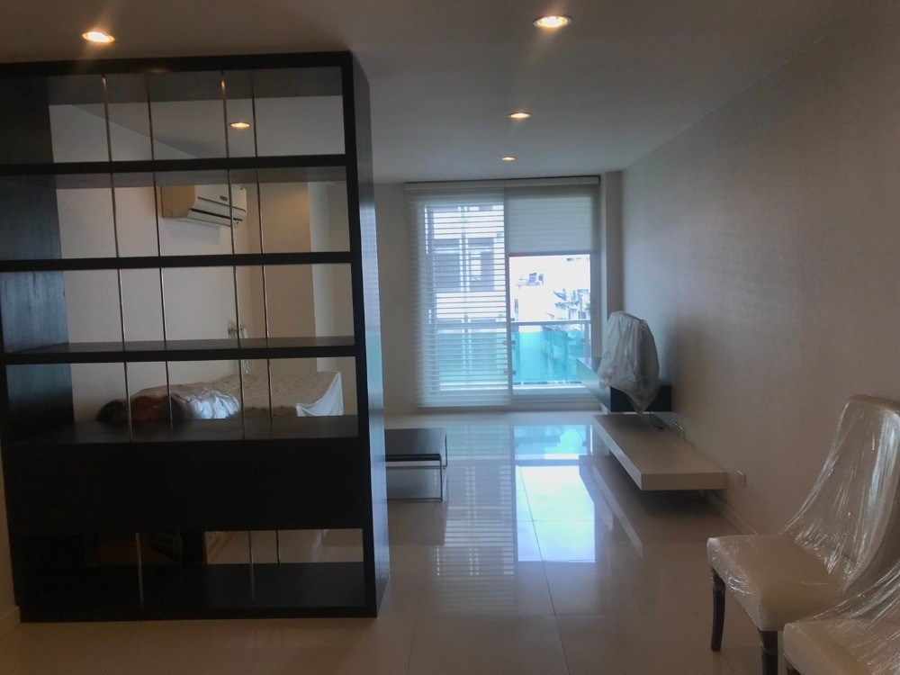 For SaleCondoSilom, Saladaeng, Bangrak : S-SSLW103 Condo for sale The Surawong by Chewathai Hap Soon 8th floor Size 74.7 sqm. 1 bed 1 bath 8.24M 064-959-8900