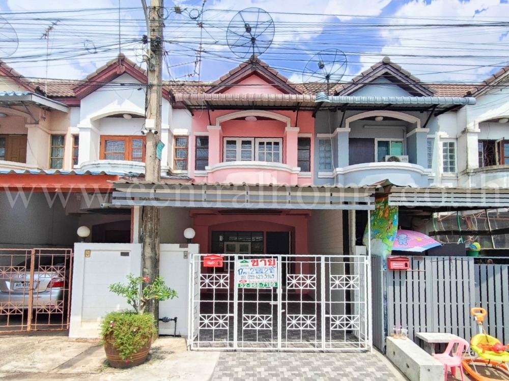 For SaleTownhomePathum Thani,Rangsit, Thammasat : Townhouse, Erawan Village, Lam Luk Ka - Khlong 4, renovated, ready to move in.
