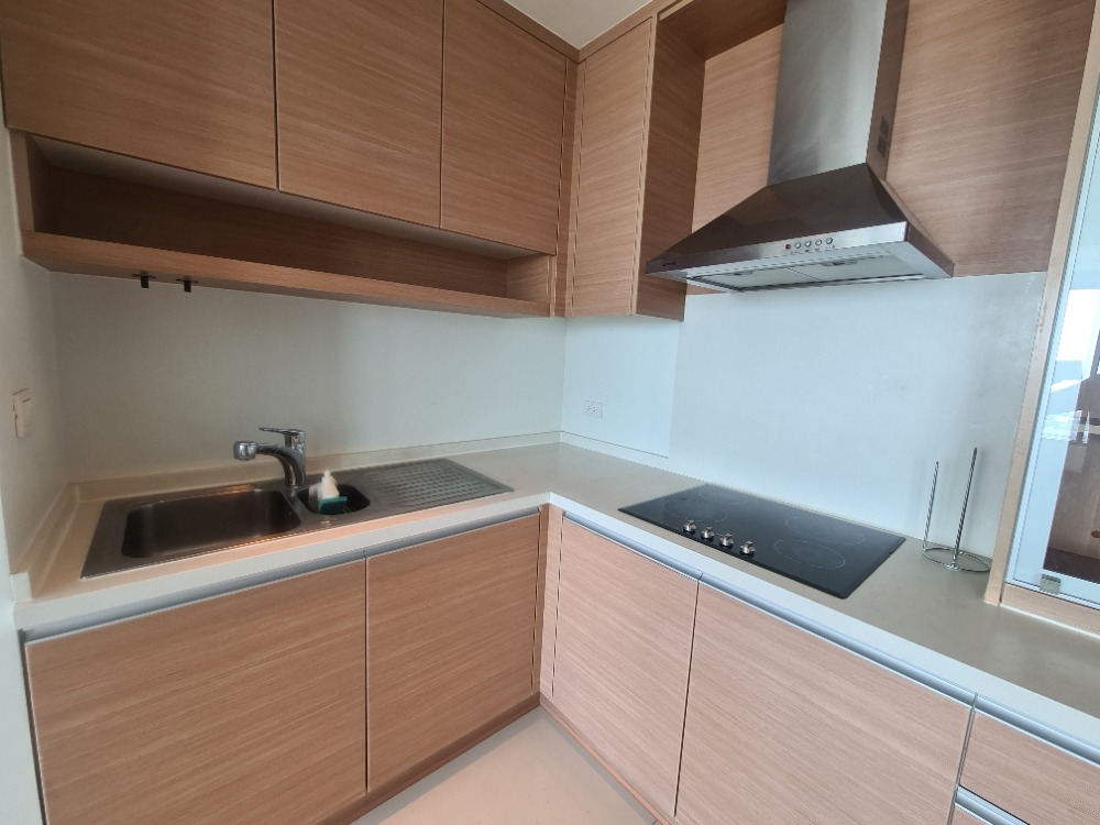 For RentCondoSukhumvit, Asoke, Thonglor : The Emporio Place for rent 55k per month