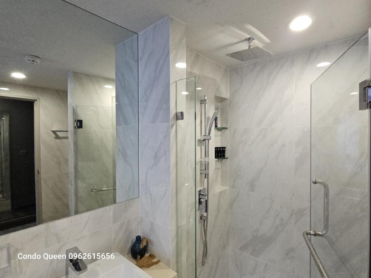 For RentCondoSukhumvit, Asoke, Thonglor : ไอดีโอ้ โมบิ สุขุมวิท 40 1นอน 1น้ำ พื้นที่ 47 ตรม ให้เช่า 33,000 บาท  สนใจโทร น้อง 096-2615656 พร้อมให้นัดหมายเข้าชมทุกวันLocation : Eakmai , Thnglor , Sukhumvit Rental Price : 33,000 Baht Condominium near Mrt :   Eakmai Station Condominium Unit 