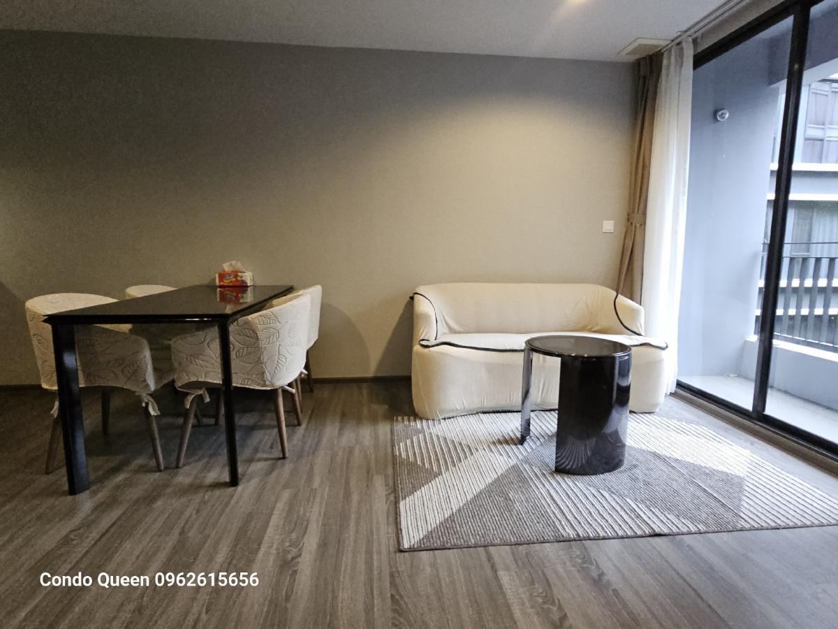 For RentCondoSukhumvit, Asoke, Thonglor : ไอดีโอ้ โมบิ สุขุมวิท 40 1นอน 1น้ำ พื้นที่ 47 ตรม ให้เช่า 33,000 บาท  สนใจโทร น้อง 096-2615656 พร้อมให้นัดหมายเข้าชมทุกวันLocation : Eakmai , Thnglor , Sukhumvit Rental Price : 33,000 Baht Condominium near Mrt :   Eakmai Station Condominium Unit 