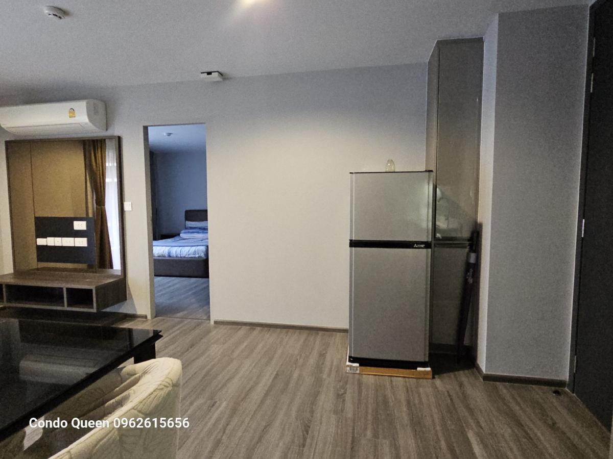 For RentCondoSukhumvit, Asoke, Thonglor : ไอดีโอ้ โมบิ สุขุมวิท 40 1นอน 1น้ำ พื้นที่ 47 ตรม ให้เช่า 33,000 บาท  สนใจโทร น้อง 096-2615656 พร้อมให้นัดหมายเข้าชมทุกวันLocation : Eakmai , Thnglor , Sukhumvit Rental Price : 33,000 Baht Condominium near Mrt :   Eakmai Station Condominium Unit 