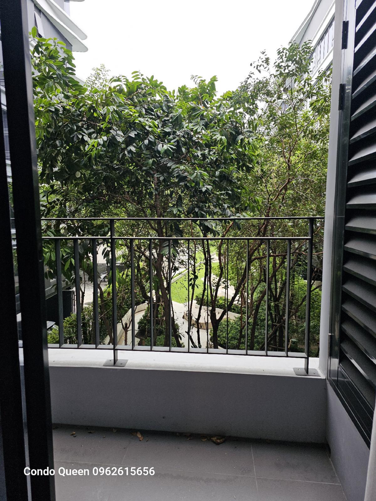 For RentCondoSukhumvit, Asoke, Thonglor : ไอดีโอ้ โมบิ สุขุมวิท 40 1นอน 1น้ำ พื้นที่ 47 ตรม ให้เช่า 33,000 บาท  สนใจโทร น้อง 096-2615656 พร้อมให้นัดหมายเข้าชมทุกวันLocation : Eakmai , Thnglor , Sukhumvit Rental Price : 33,000 Baht Condominium near Mrt :   Eakmai Station Condominium Unit 