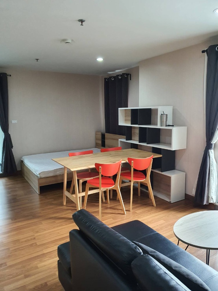 ขายคอนโดบางซื่อ วงศ์สว่าง เตาปูน : ขายคอนโดรีเจ้นท์บางซ่อน เฟส 27 ตึก C ชั้น 22 ห้องสวย  วิวสวย วิวโล่ง ห้องขนาด 57 ตรม. ราคาขาย 3.20 ล้านบาท