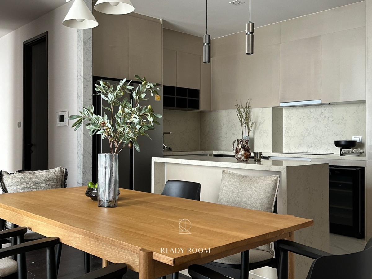 For RentCondoSukhumvit, Asoke, Thonglor : 03/04/2026, Luxury 3-Bed at LAVIQ Sukhumvit 57 – Prime Thong Lo Location!
Exclusive Infinity Pool, Fendi Lobby & Top Facilities – Rent 150K THB/Month 0642748883