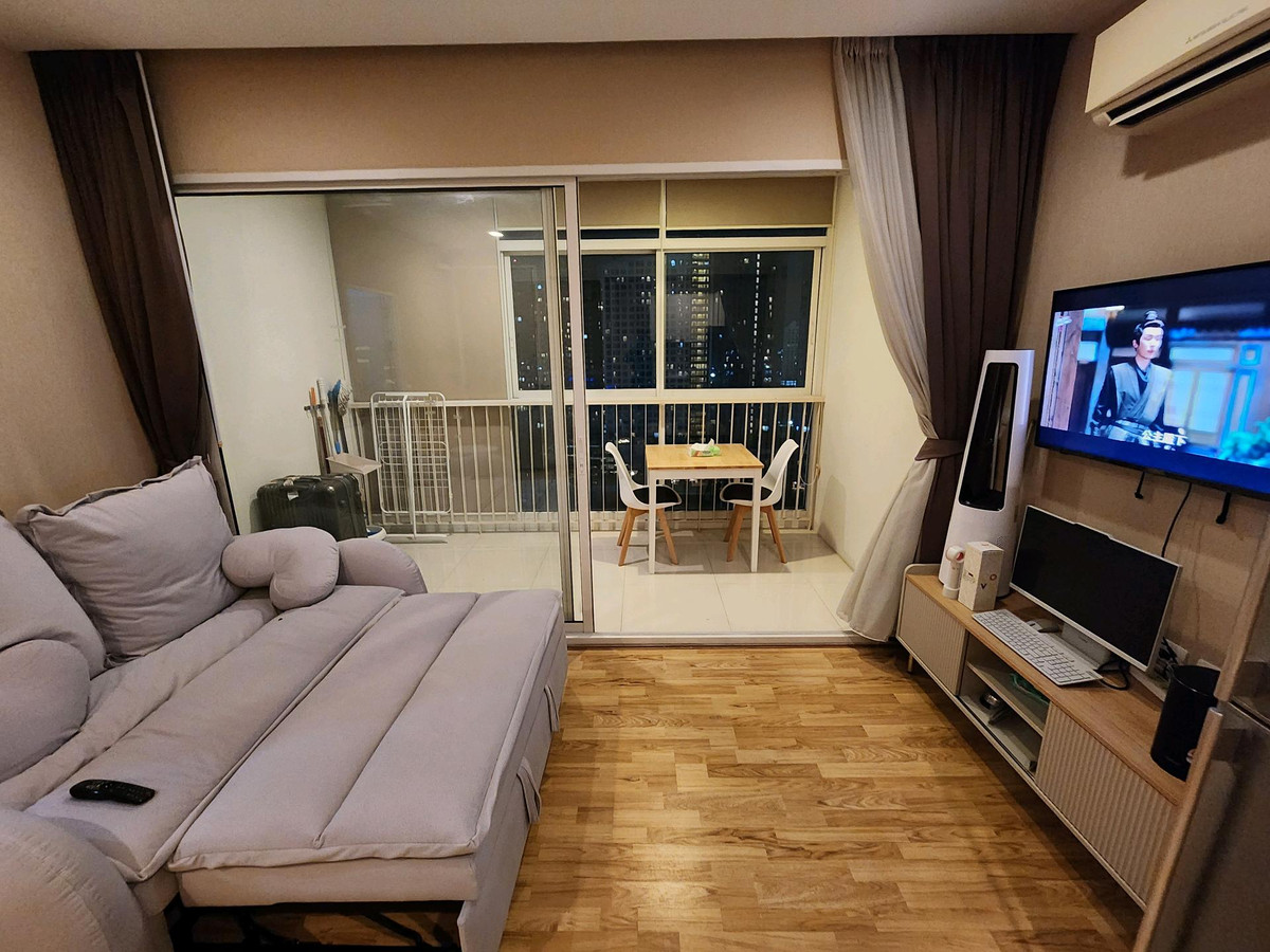 ขายคอนโดบางนา แบริ่ง ลาซาล : ขายคอนโดใกล้ BTS บางนา มี Sky walk 45 ตรม.ห้องริม 1ห้องนอน1รับแขก วิวสวย 3.4ลบ.