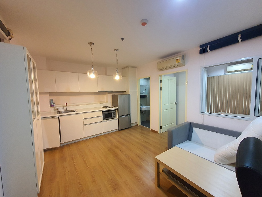 For SaleCondoLadprao, Central Ladprao : Sym condo for sale, Vibha Lat Phrao, near BTS Mo Chit Mai.