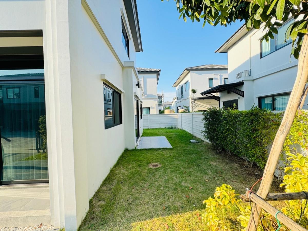 ขายบ้านนวมินทร์ รามอินทรา : ขายบ้านเดี่ยว แกรนด์ บริทาเนีย วงแหวน - รามอินทรา 4 นอน 3 น้ำ 2 จอด 52.20 ตร.ว. สามวาตะวันตก คลองสามวา กรุงเทพ 