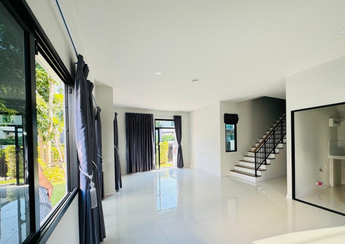 ขายบ้านนวมินทร์ รามอินทรา : ขายบ้านเดี่ยว แกรนด์ บริทาเนีย วงแหวน - รามอินทรา 4 นอน 3 น้ำ 2 จอด 52.20 ตร.ว. สามวาตะวันตก คลองสามวา กรุงเทพ 