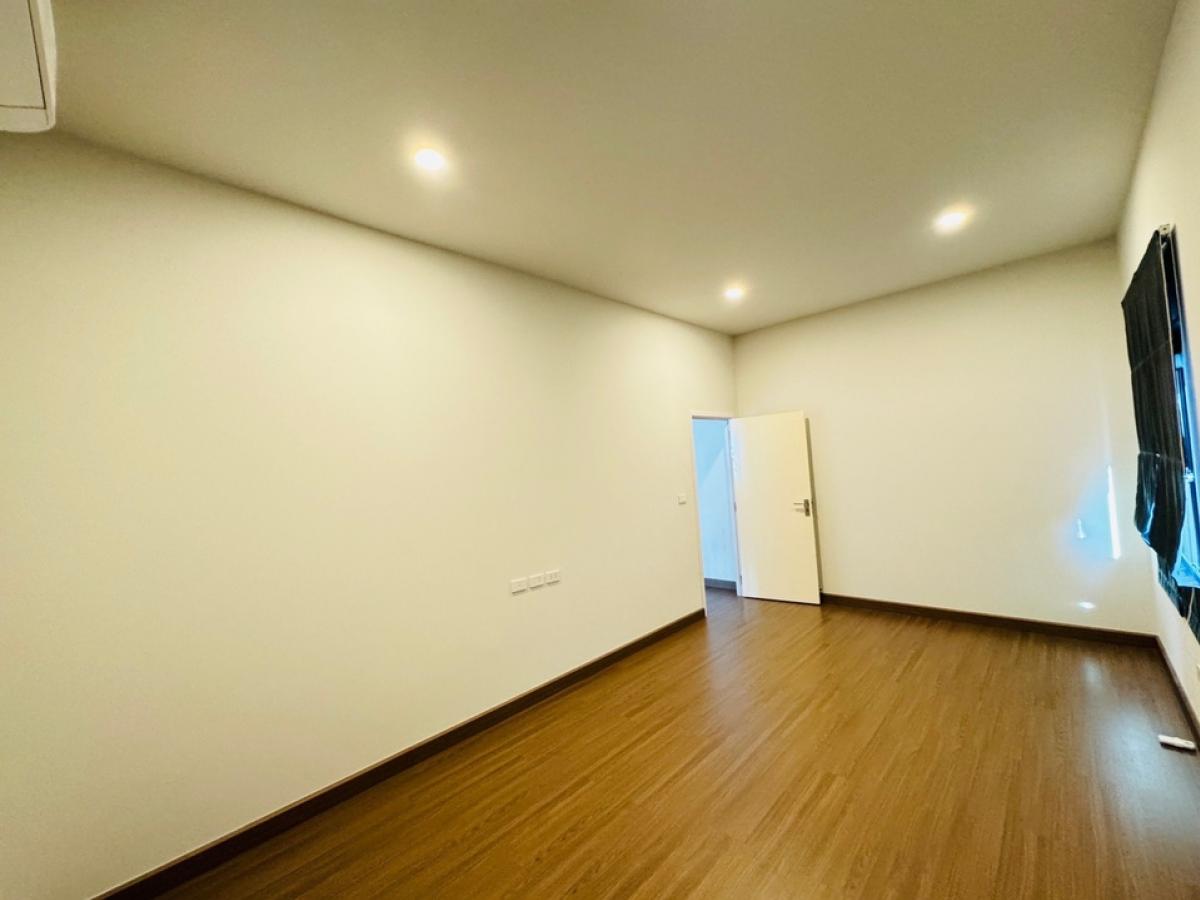 ขายบ้านนวมินทร์ รามอินทรา : ขายบ้านเดี่ยว แกรนด์ บริทาเนีย วงแหวน - รามอินทรา 4 นอน 3 น้ำ 2 จอด 52.20 ตร.ว. สามวาตะวันตก คลองสามวา กรุงเทพ 