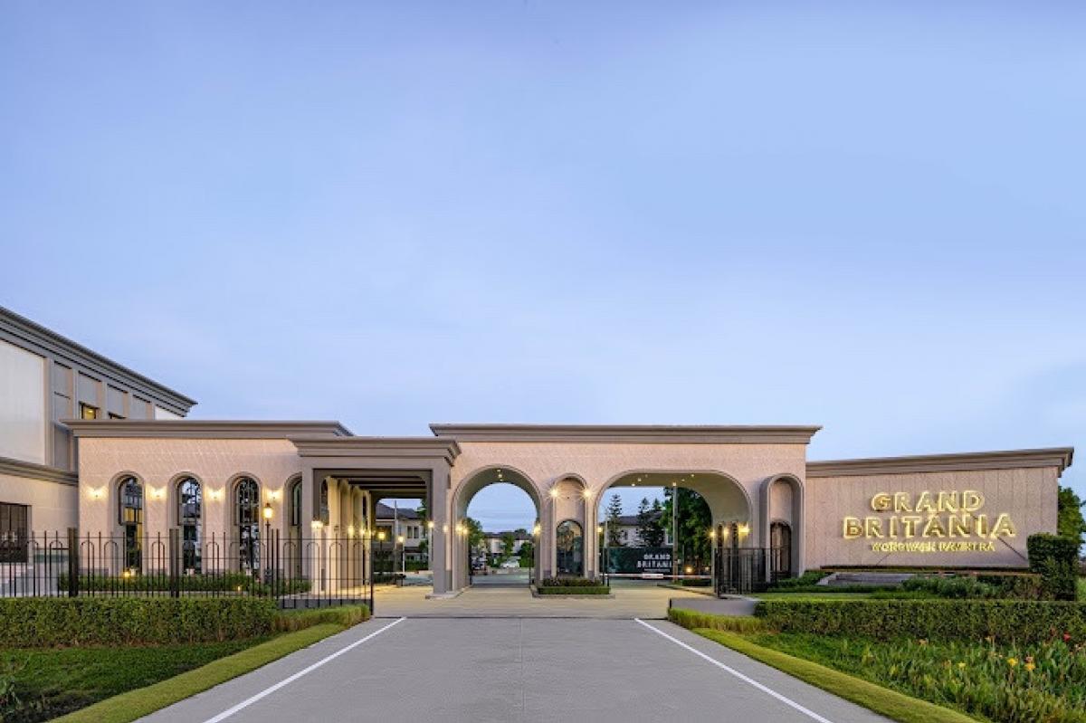 ขายบ้านนวมินทร์ รามอินทรา : ขายบ้านเดี่ยว แกรนด์ บริทาเนีย วงแหวน - รามอินทรา 4 นอน 3 น้ำ 2 จอด 52.20 ตร.ว. สามวาตะวันตก คลองสามวา กรุงเทพ 