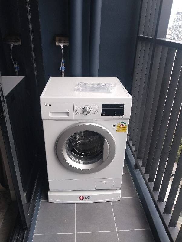 For RentCondoLadprao101, Happy Land, The Mall Bang Kapi : For rent: The Origin Bangkapi, electrical appliances + complete furniture. New room, first hand No one has rented it yet.