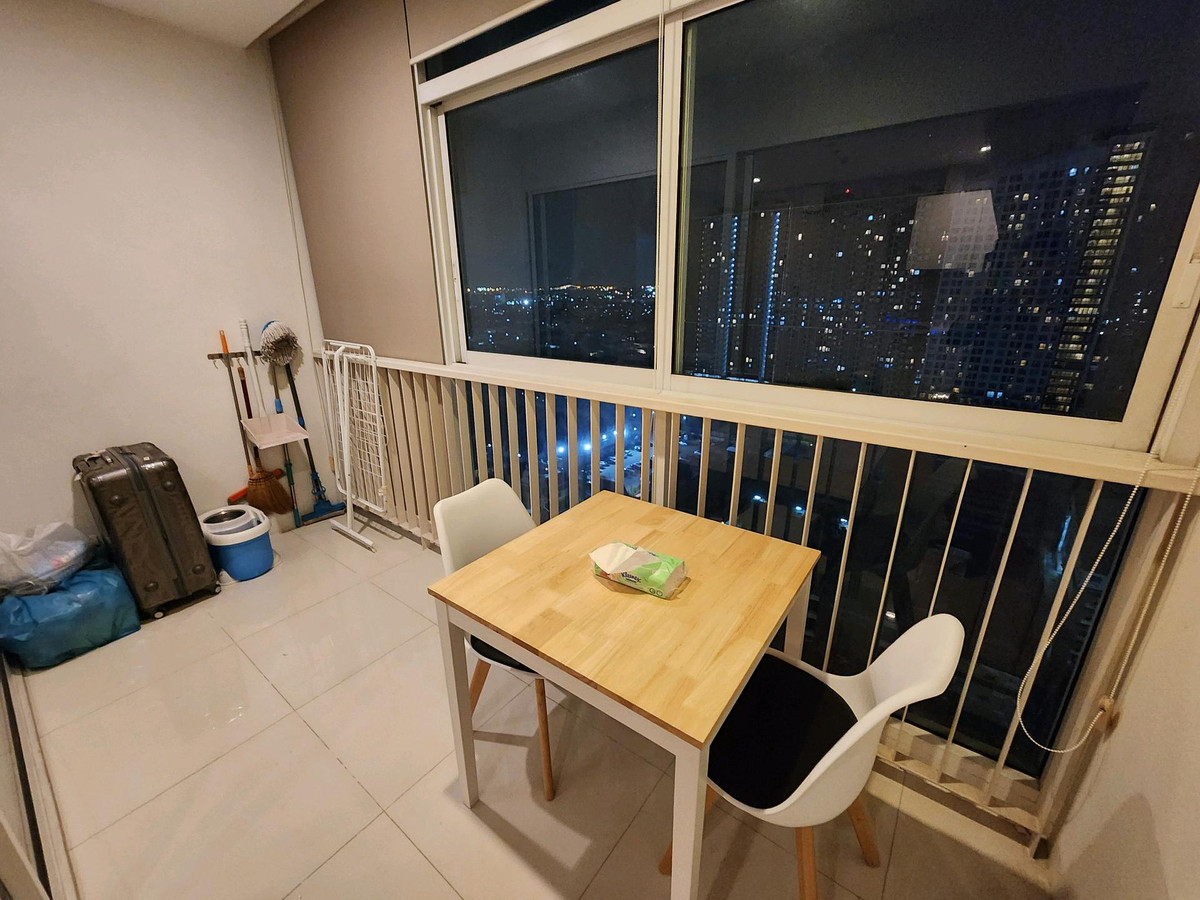 ขายคอนโดบางนา แบริ่ง ลาซาล : ขายคอนโดใกล้ BTS บางนา มี Sky walk 45 ตรม.ห้องริม 1ห้องนอน1รับแขก วิวสวย 3.4ลบ.