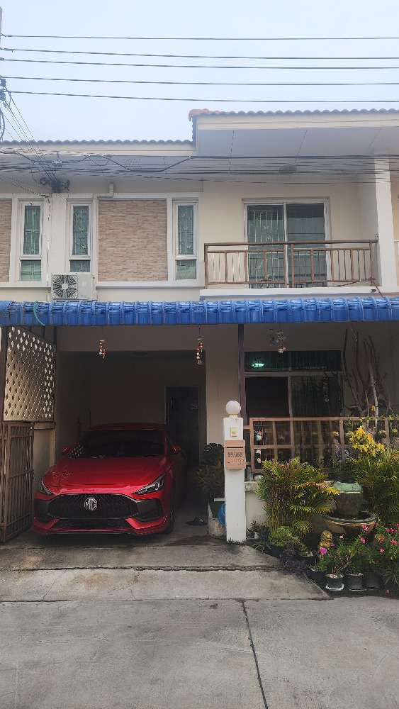 ขายทาวน์โฮมนนทบุรี บางใหญ่ บางบัวทอง : ขายทาวน์โฮม 2 ชั้น 3 ห้องนอน 2 ห้องน้ำ 110 ตรม. หมู่บ้านนนท์ณิชา