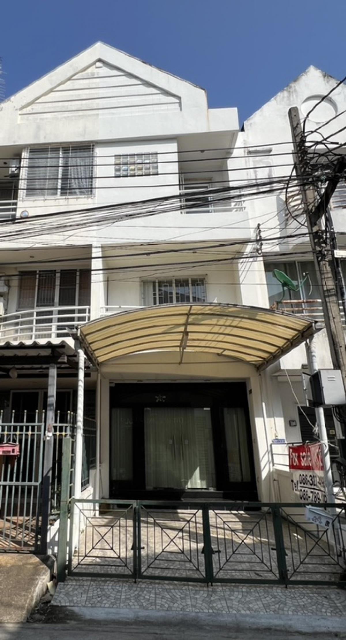 For SaleHome OfficeRamkhamhaeng, Hua Mak : Sale Sriwara Town in town Townhome20.20sq.w. 3floor