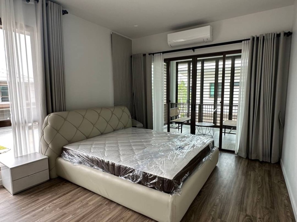 For RentHousePattanakan, Srinakarin : Single house for rent in Burasiri krungthepkreetha 3 bedrooms 0886382235