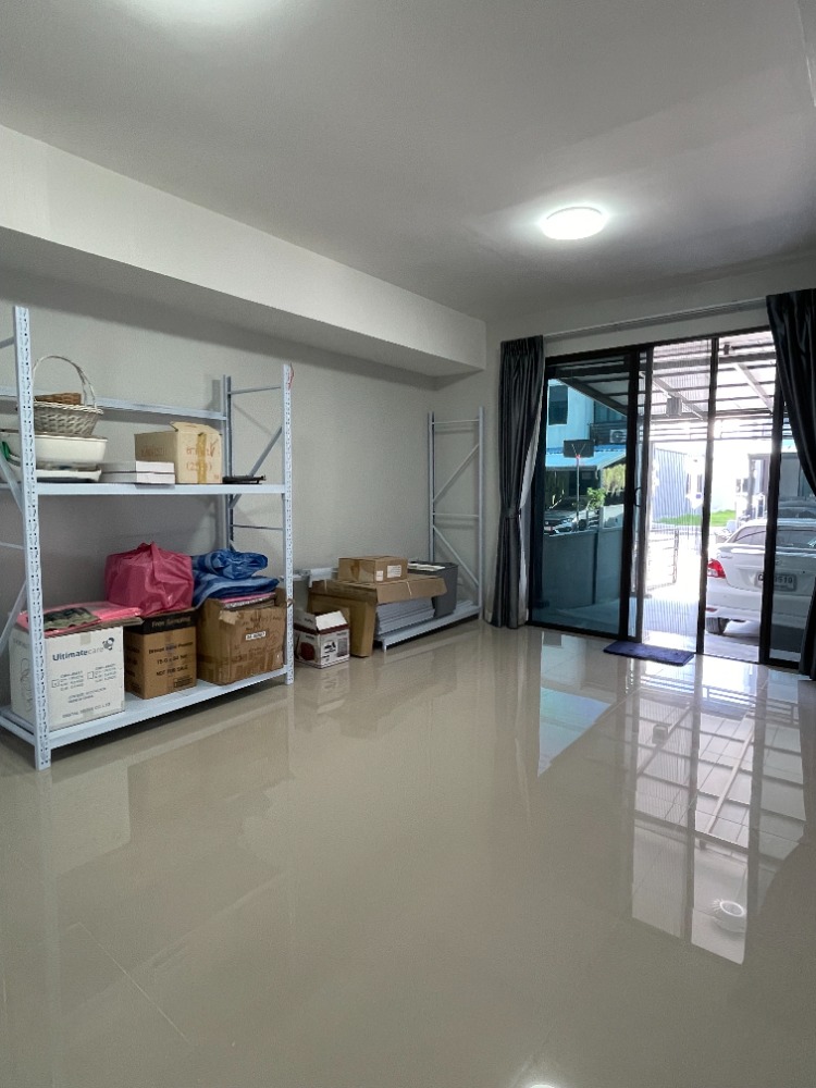 For SaleTownhomePattanakan, Srinakarin : House for sale, Pleno Rama 9-Krungthep Kreetha, corner house, 4 bedrooms.