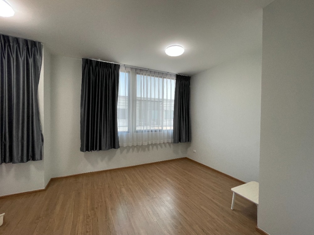 For SaleTownhomePattanakan, Srinakarin : House for sale, Pleno Rama 9-Krungthep Kreetha, corner house, 4 bedrooms.