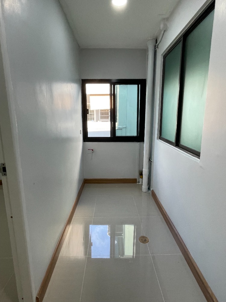 For SaleTownhomePattanakan, Srinakarin : House for sale, Pleno Rama 9-Krungthep Kreetha, corner house, 4 bedrooms.