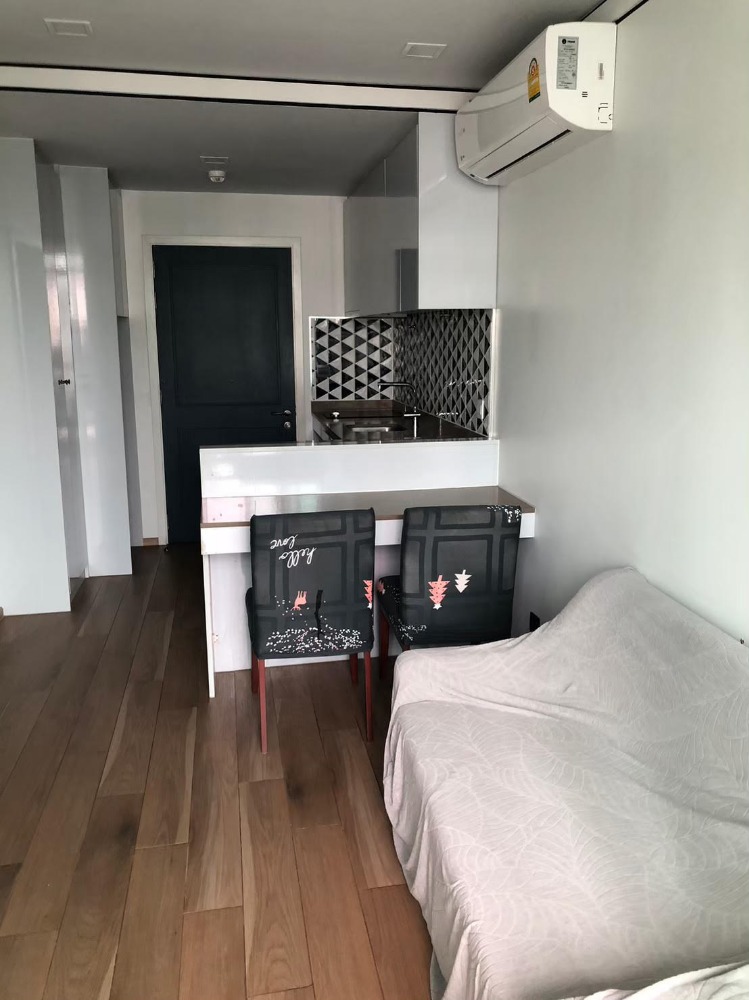 For SaleCondoSathorn, Narathiwat : Condo for sale, pets allowed, Soi Yen Akat