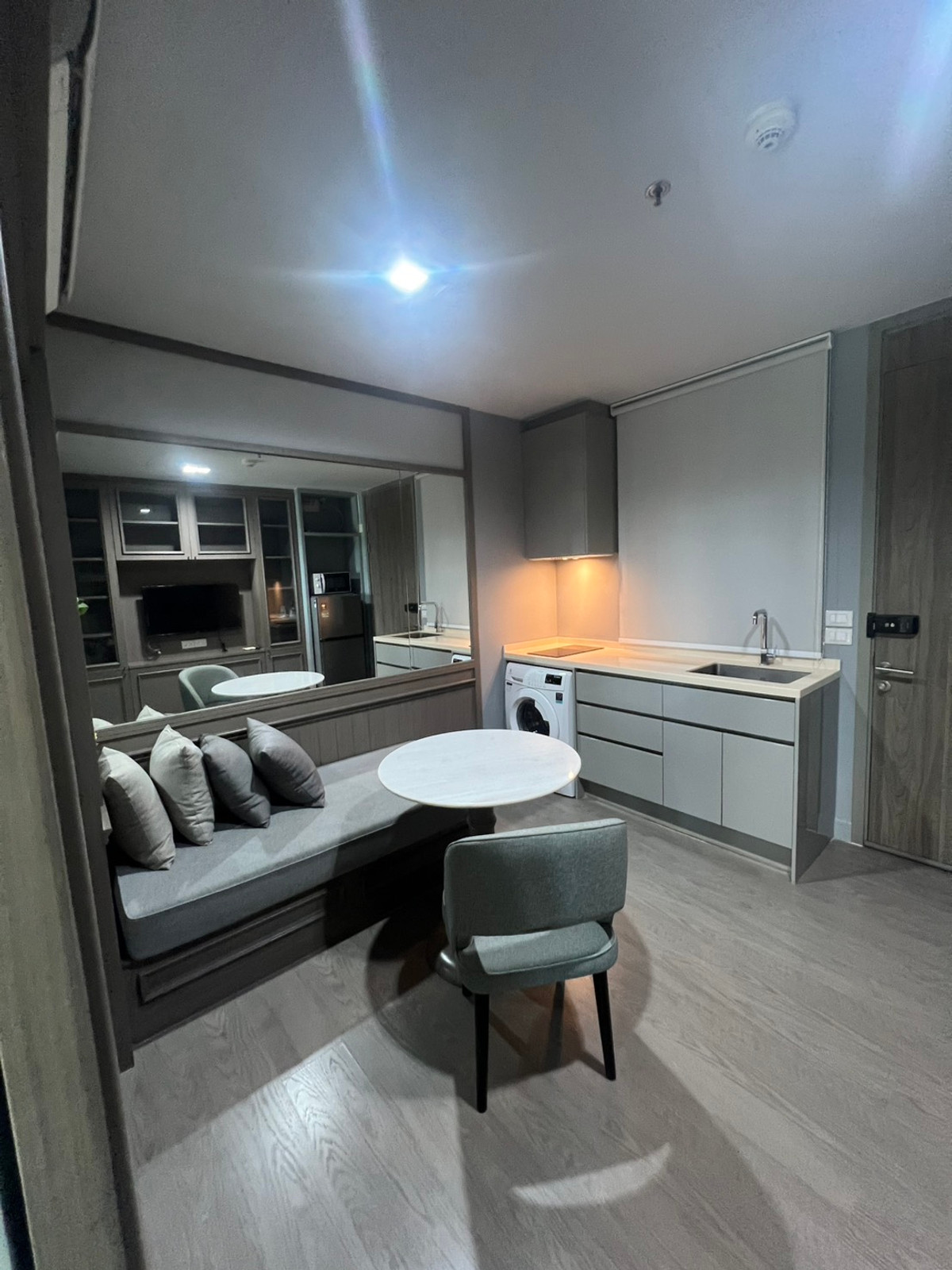 ขายคอนโดพระราม 9 เพชรบุรีตัดใหม่ RCA : ขาย  เอ สเปซ ไอดี อโศก-รัชดา เพียง 2.5ล้านบาท เท่านั้น 1 UNIT เท่านั้น