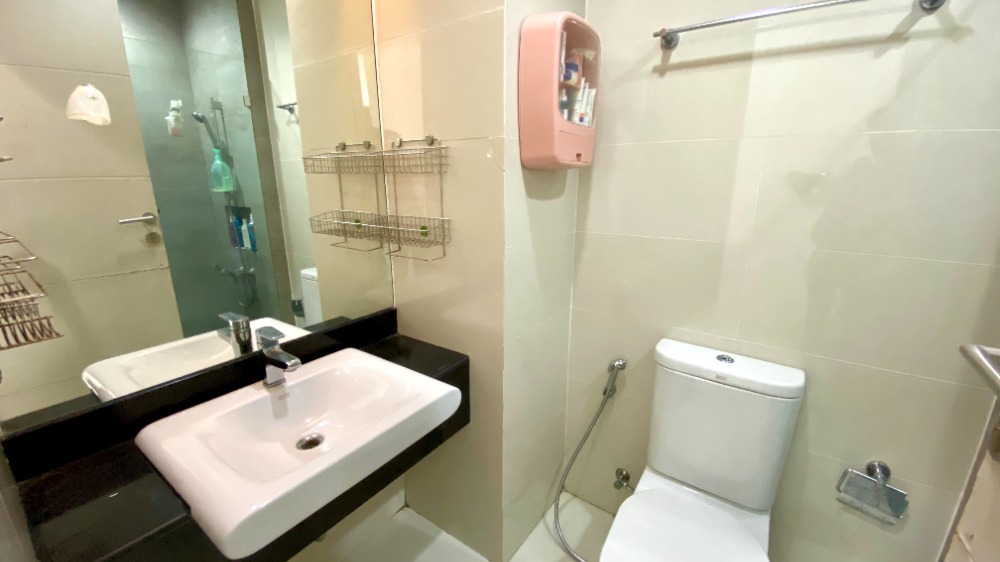 For SaleCondoRatchathewi,Phayathai : Condo for sale next to Airport link Ratchaprarop station. (Phaya Thai-Suvarnabhumi) Ideo Verve Ratchaprarop 2 bedrooms, 2 bathrooms, 69 sq m, 12th floor