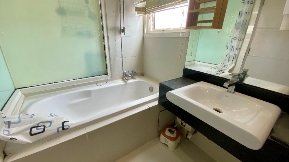 For SaleCondoRatchathewi,Phayathai : Condo for sale next to Airport link Ratchaprarop station. (Phaya Thai-Suvarnabhumi) Ideo Verve Ratchaprarop 2 bedrooms, 2 bathrooms, 69 sq m, 12th floor