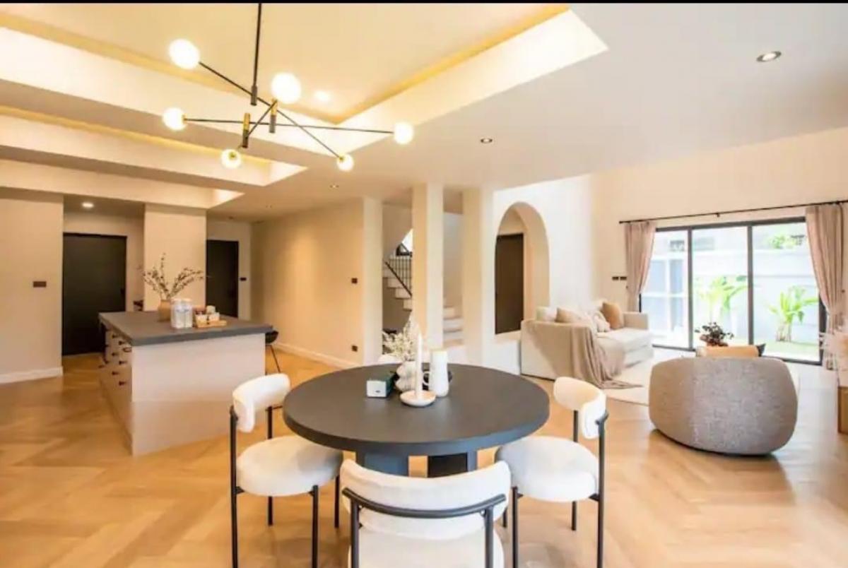 For SaleHouseSukhumvit, Asoke, Thonglor : 📢👇For sale brand new house near Ekamai, nice modern decoration