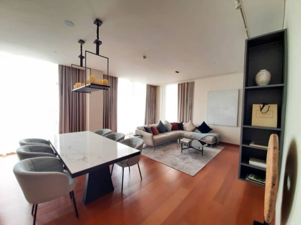 For SaleCondoSathorn, Narathiwat : Hot Price : Renovated unit for sale 3 bedroom duplex 236 sqm.at The Sukhothai Residences.