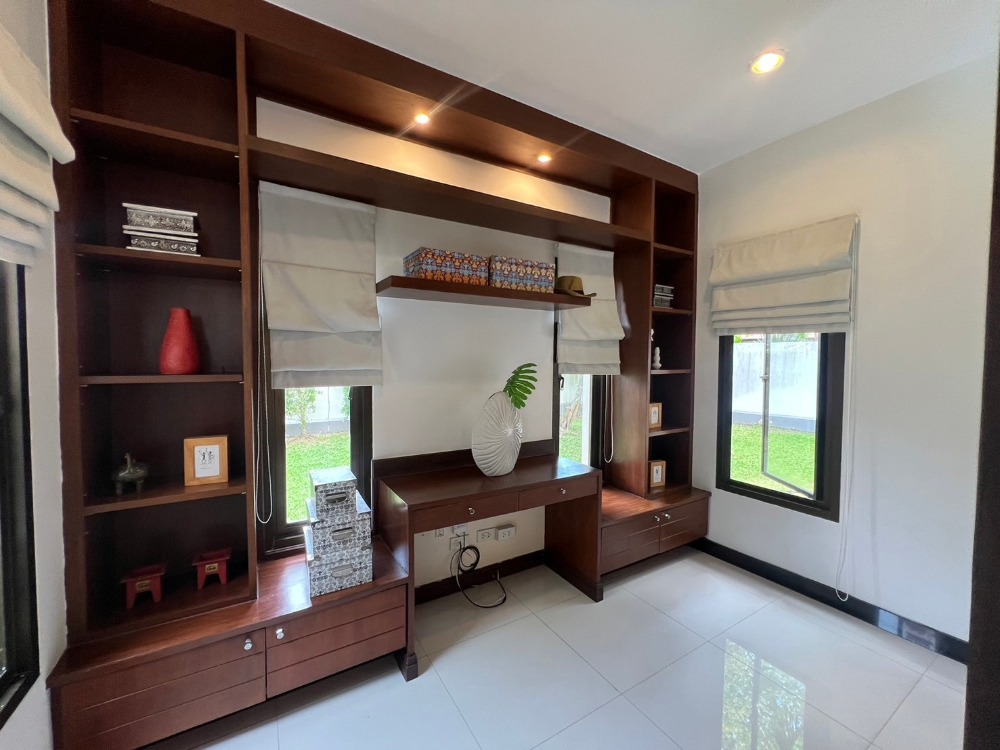 ขายบ้านพัทยา บางแสน ชลบุรี สัตหีบ : For sale Baan PhuTara Thai-Modern style (S03-1822S)