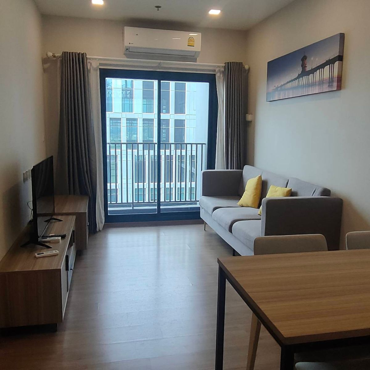 ให้เช่าคอนโดรามคำแหง หัวหมาก : ❤️💛2 ห้องนอน 🐶🐱เลี้ยงสัตว์ได้💙(For Rent)Metris Rama 9-Ramkhamhaeng