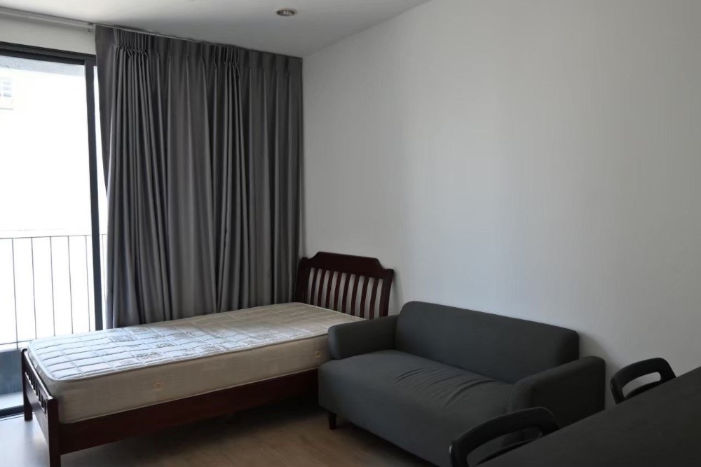 ให้เช่าคอนโดสยาม จุฬา สามย่าน : Ideo Q Chula Samyan【𝐑𝐄𝐍𝐓】🔥มาแล้ว ห้องสไตล์โมเดิร์น บอกเลยมินิมอลมากกก ที่เก็บของเพียบ จุของได้เยอะ ดูสบายตาสุดๆ เฟอร์นิเจอร์ครบ ใกล้สามย่านมิตรทาวน์ 🔥 ติดต่อไลน์ไอดี: @hacondo