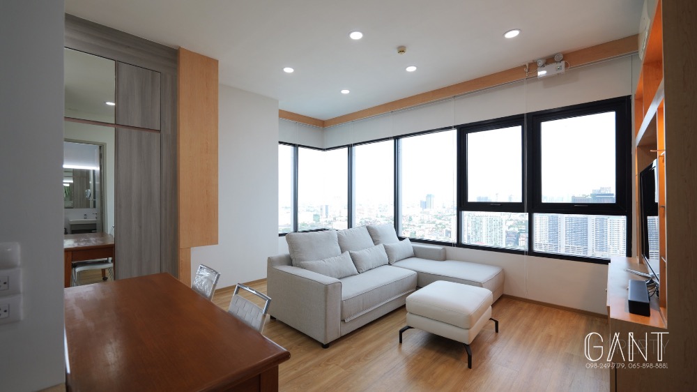 For SaleCondoKasetsart, Ratchayothin : sell!!! LUXURY Condo 2 bedrooms, 2 bathrooms, Knightsbridge Prime Ratchayothin in Prime Bangkok location. Beautifully decorated, complete with furniture, electrical appliances, ready to move in.