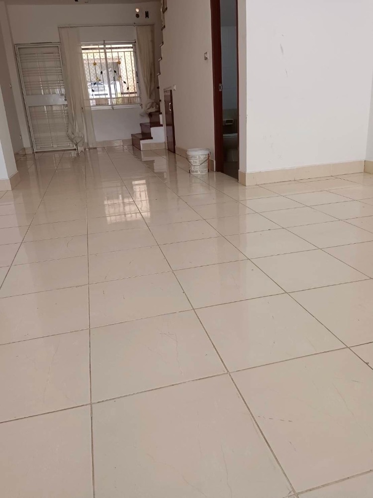 ขายอาคารพาณิชย์พัทยา บางแสน ชลบุรี สัตหีบ : Commercial building for sale near Charoenrat Village, Bang Lamung District